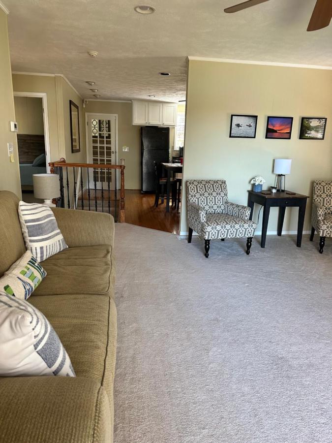 Вилла Cozy, Lake Lanier Property With Amazing Views Доусонвилл Экстерьер фото